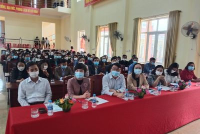 Phòng GDĐT huyện Gia Viễn, trường THCS Thị trấn Me tổ chức thành công chuyên đề cấp tỉnh môn Tiếng Anh tại nhà văn hóa thị trấn Me  với chủ đề: Hoạt động trải nghiệm “Kể chuyện bằng tiếng Anh”