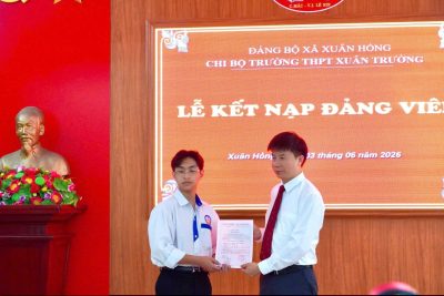 LỄ  KẾT NẠP ĐẢNG VIÊN
