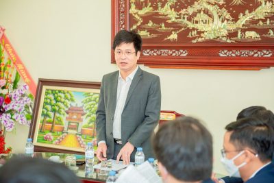 Vụ Giáo dục trung học Bộ GDĐT về thăm và làm việc tại trường THPT Xuân Trường