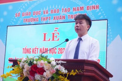 Trường THPT Xuân Trường tổ chức Lễ tổng kết năm học 2022-2023, lễ tri ân và trưởng thành cho học sinh khối 12.